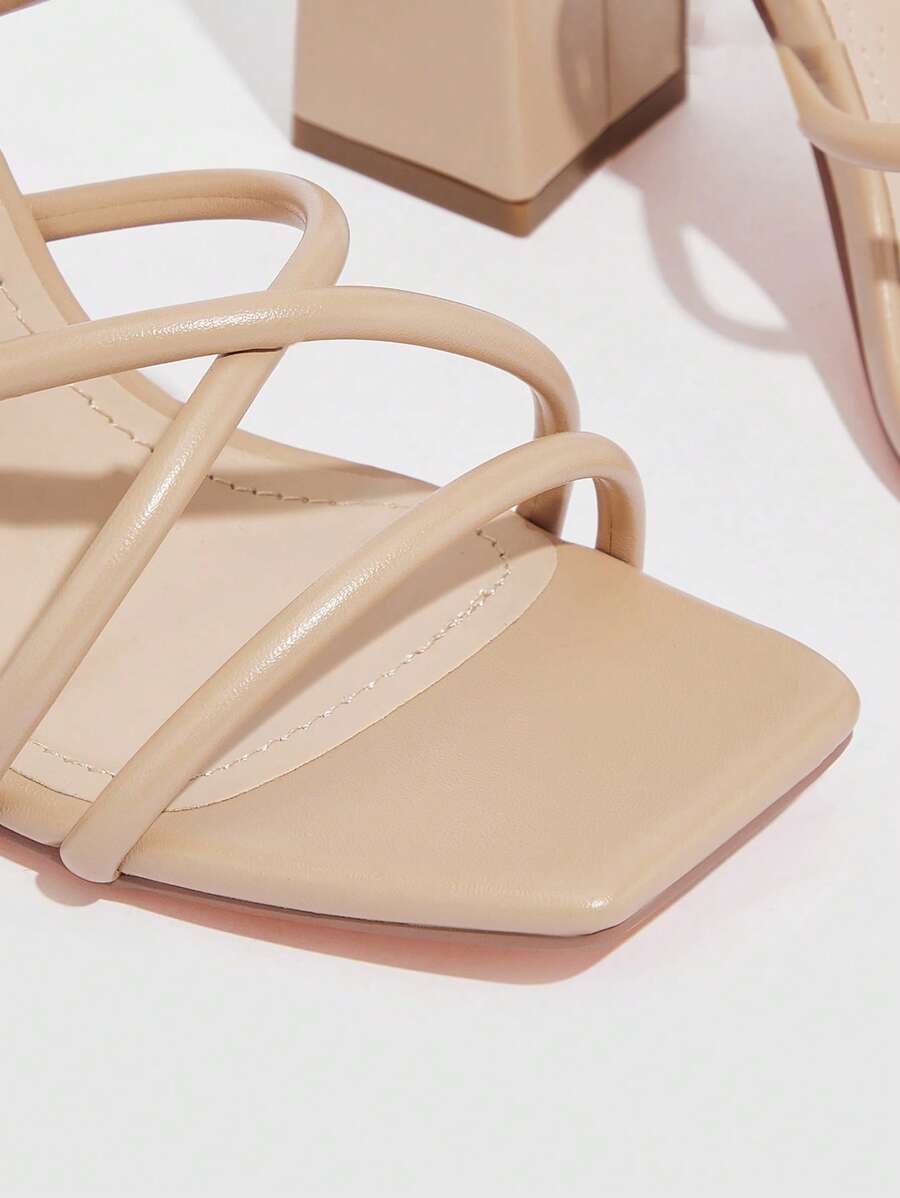CUCCOO SZL Sapatos femininos com salto cruzado e tira no tornozelo, sandálias brancas para o verão, saltos de formatura, sapatos de festa, sapatos de volta às aulas, sapatos de estudante universitário, festa, baddie, elegante, chique, lindo estilo, natal,