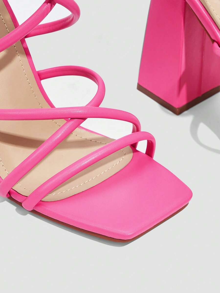 CUCCOO SZL Sapatos femininos com salto cruzado e tira no tornozelo, sandálias brancas para o verão, saltos de formatura, sapatos de festa, sapatos de volta às aulas, sapatos de estudante universitário, festa, baddie, elegante, chique, lindo estilo, natal,