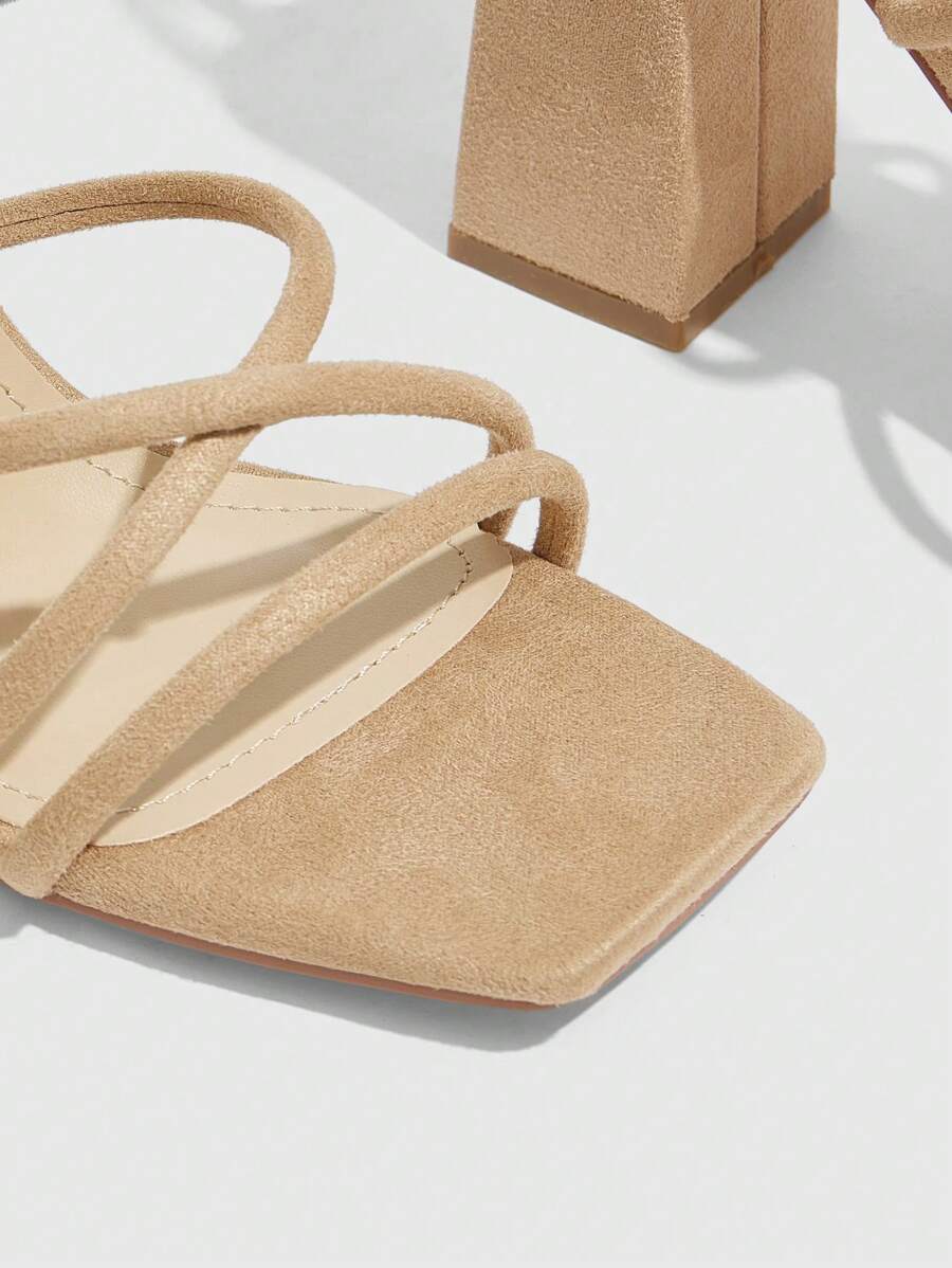 CUCCOO SZL Sapatos femininos com salto cruzado e tira no tornozelo, sandálias brancas para o verão, saltos de formatura, sapatos de festa, sapatos de volta às aulas, sapatos de estudante universitário, festa, baddie, elegante, chique, lindo estilo, natal,