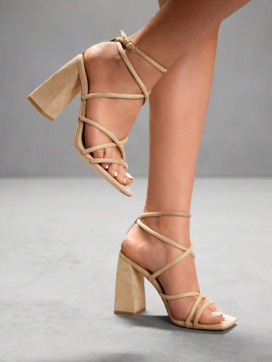 CUCCOO SZL Sapatos femininos com salto cruzado e tira no tornozelo, sandálias brancas para o verão, saltos de formatura, sapatos de festa, sapatos de volta às aulas, sapatos de estudante universitário, festa, baddie, elegante, chique, lindo estilo, natal,