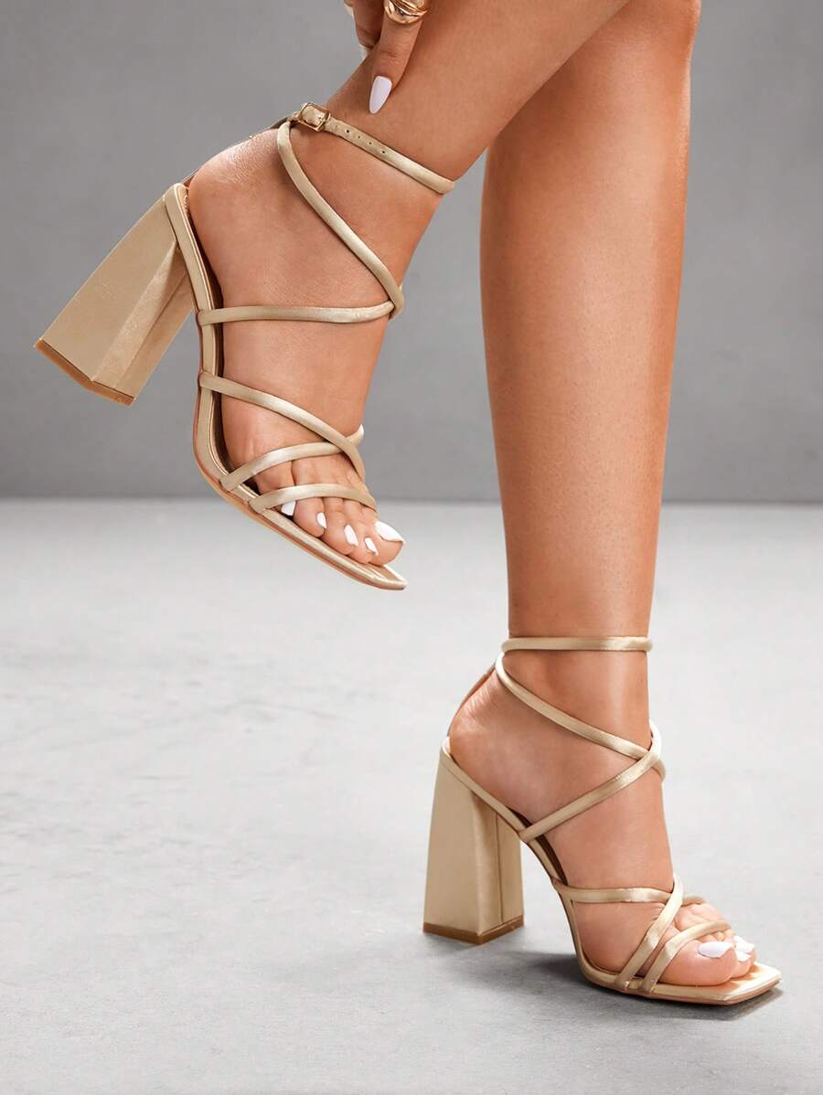 CUCCOO SZL Sapatos femininos com salto cruzado e tira no tornozelo, sandálias brancas para o verão, saltos de formatura, sapatos de festa, sapatos de volta às aulas, sapatos de estudante universitário, festa, baddie, elegante, chique, lindo estilo, natal,