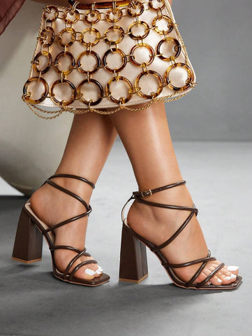 CUCCOO SZL Sapatos femininos com salto cruzado e tira no tornozelo, sandálias brancas para o verão, saltos de formatura, sapatos de festa, sapatos de volta às aulas, sapatos de estudante universitário, festa, baddie, elegante, chique, lindo estilo, natal,