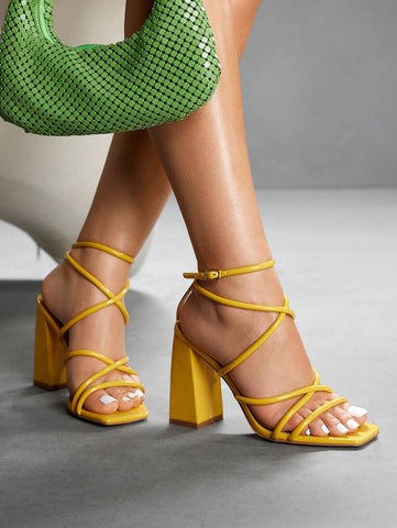 CUCCOO SZL Sapatos femininos com salto cruzado e tira no tornozelo, sandálias brancas para o verão, saltos de formatura, sapatos de festa, sapatos de volta às aulas, sapatos de estudante universitário, festa, baddie, elegante, chique, lindo estilo, natal,