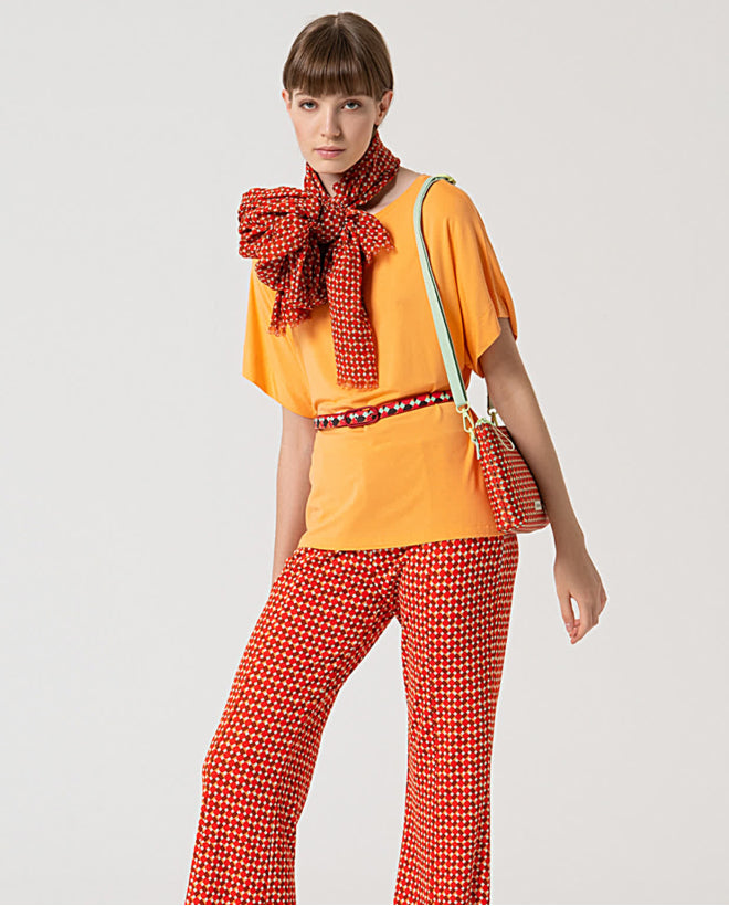 Camisa de manga longa com detalhe de ornamento Laranja