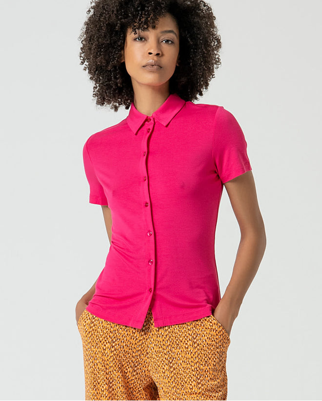 Blusa de manga curta com detalhe de ornamento Verde água