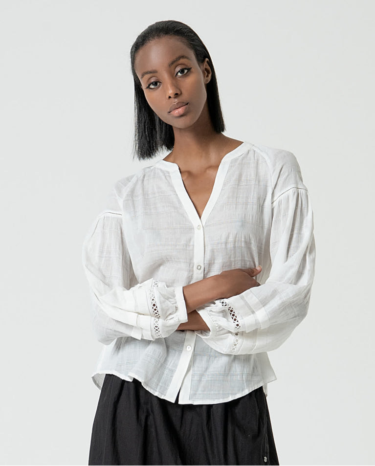 Blusa gola mandarim aberta com mangas bufantes Branco