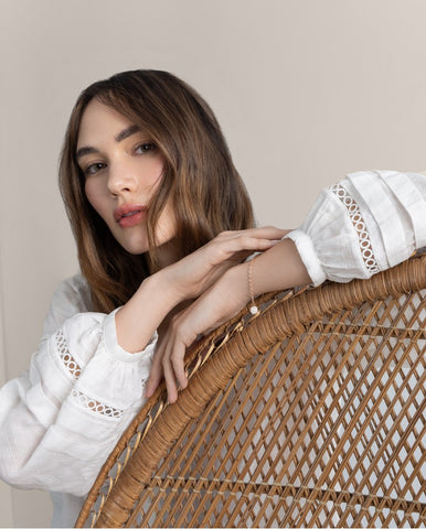 Blusa gola mandarim aberta com mangas bufantes Branco