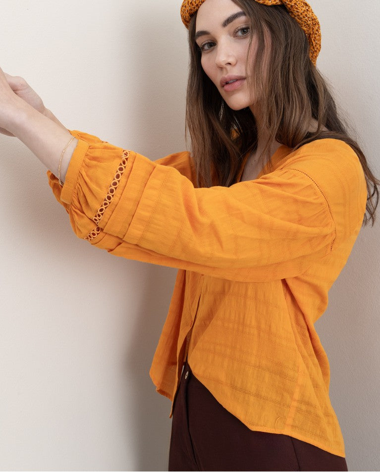Blusa gola mandarim aberta com mangas bufantes Laranja