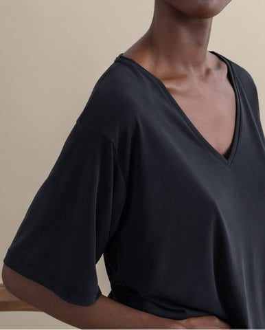 Saia com detalhe de cinto Preto