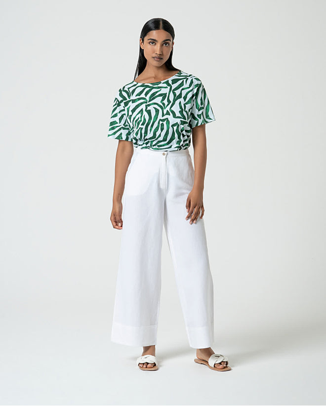 Blusa de manga curta com detalhe de ornamento Laranja